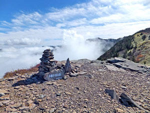 鳥居峠 ～ 四阿山 ～ 根子岳 ～ 小根子岳 ～ 米子大瀑布 縦走コース