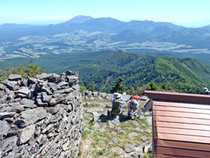 鳥居峠 ～ 四阿山 ～ 浦倉山 ～ 野地平 ～ パルコール嬬恋 縦走コース