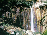 常布の滝