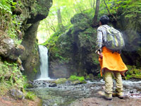 竜返しの滝