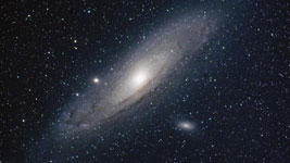 アンドロメダ銀河とオメガ星雲