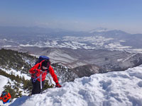 四阿山