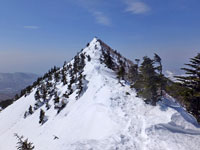 四阿山